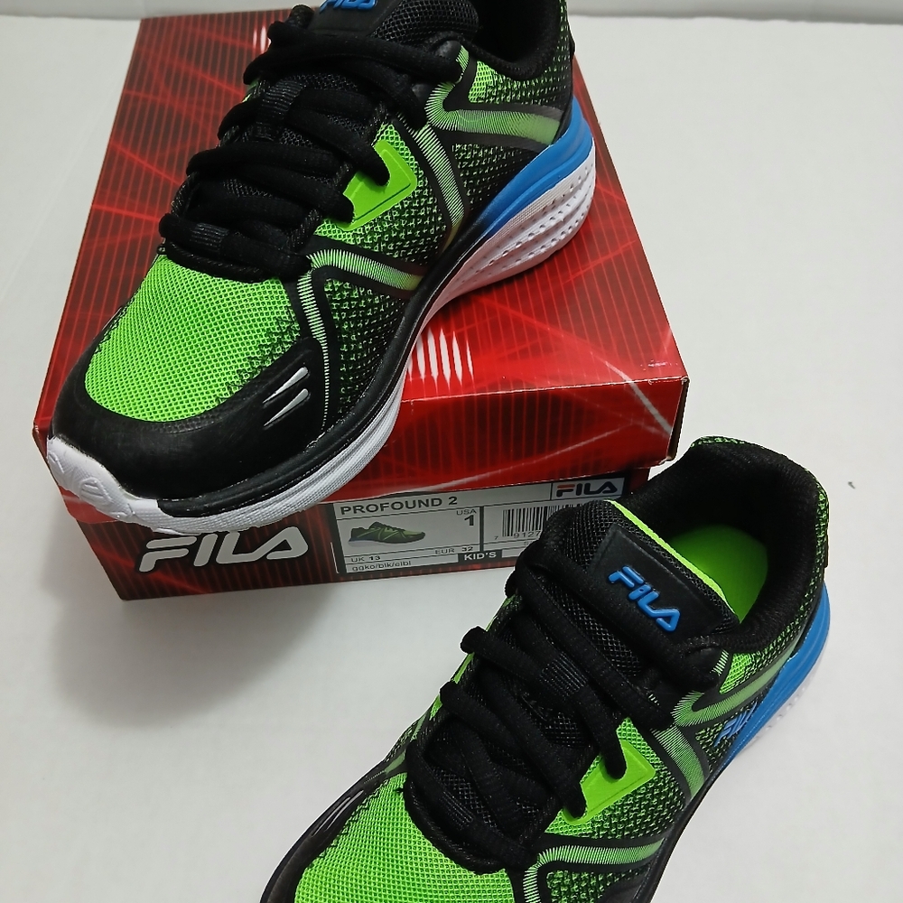 Fila  Kids Sneakers - Black and Green Size 1 - Picture 4 of 10